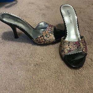 Cute floral kitten heels!